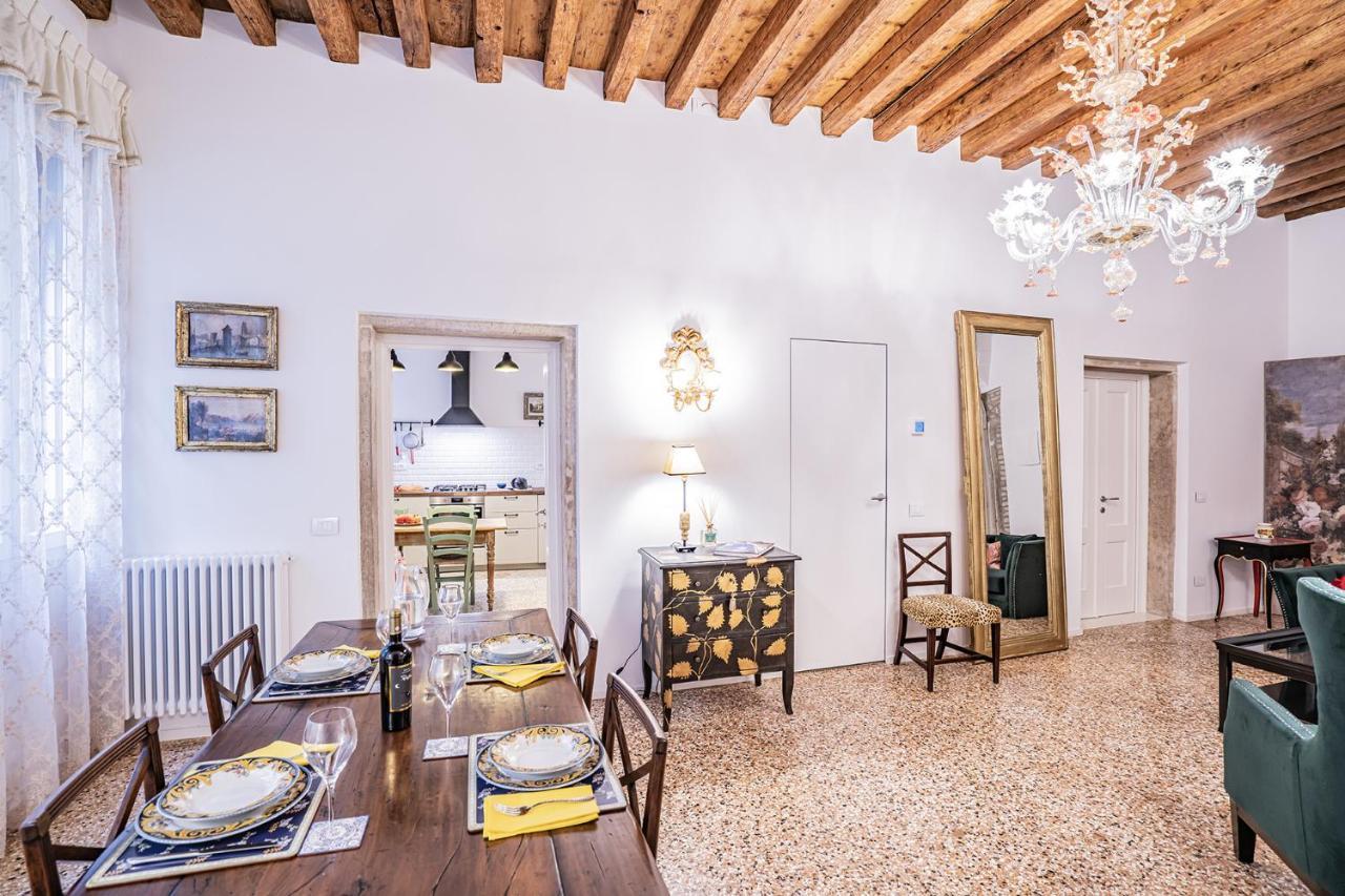 Ca' San Beneto Completely Refurbished In A Fabulously Central Area Venice Exterior photo